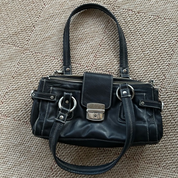 PERLINA Vintage Leather Shoulder Bag - Picture 8 of 9